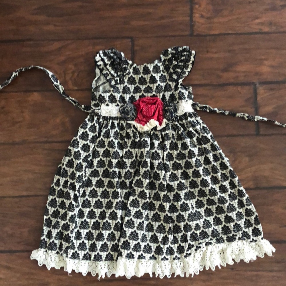 Christmas dress mustard pie